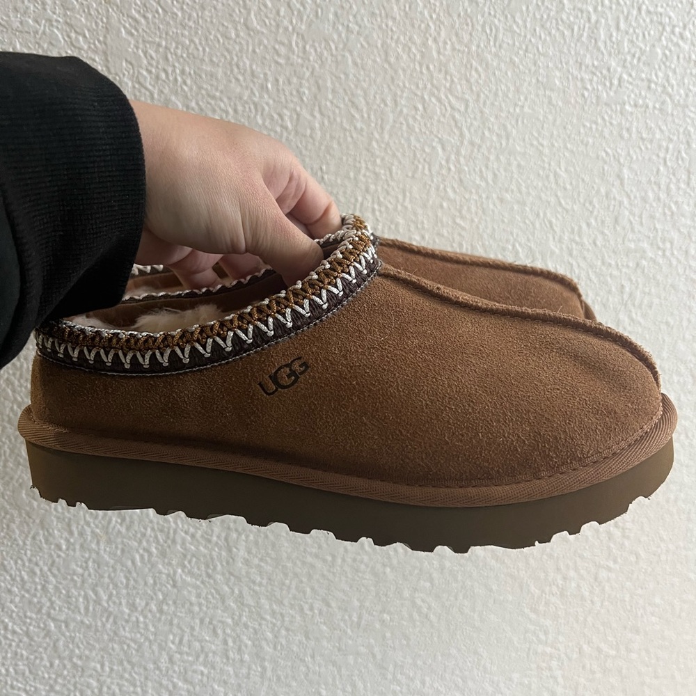 New in Box Ugg Tasman Sandal Shoes size 6
